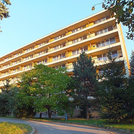 Hotel Garni Považská Bystrica エクステリア 写真