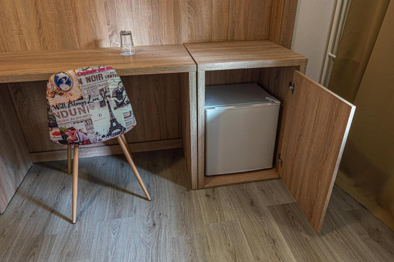 Hotel Garni Považská Bystrica エクステリア 写真