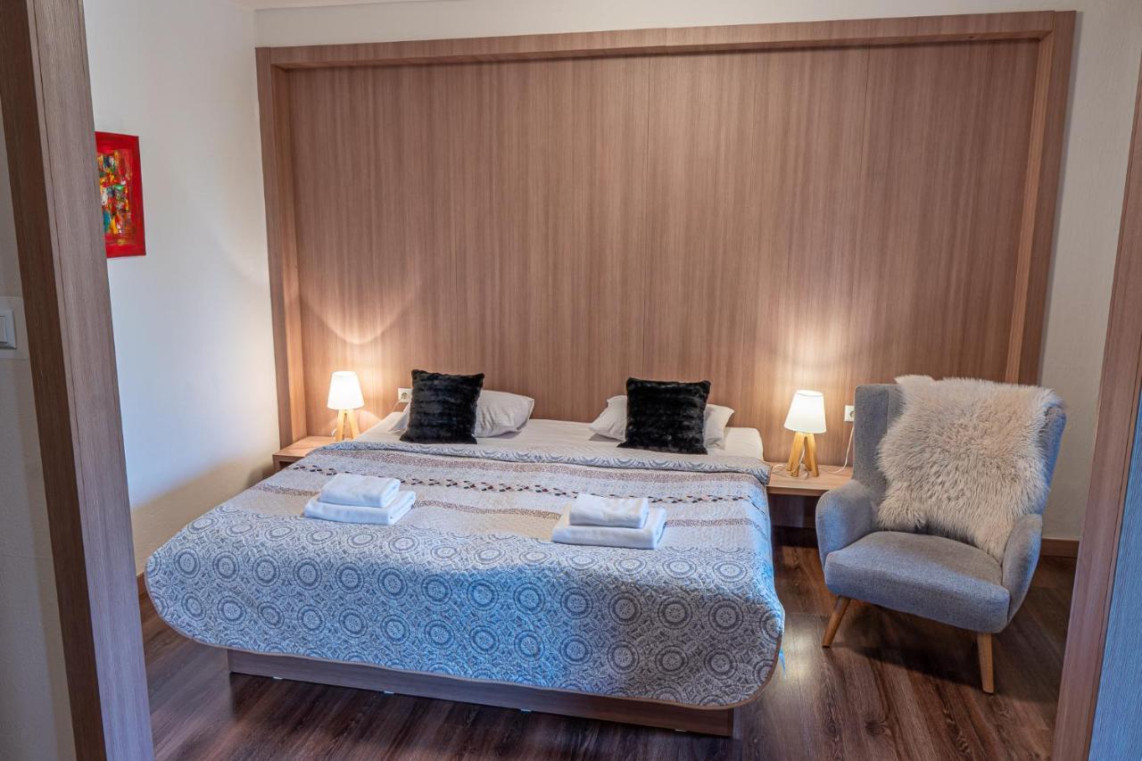 Hotel Garni Považská Bystrica エクステリア 写真