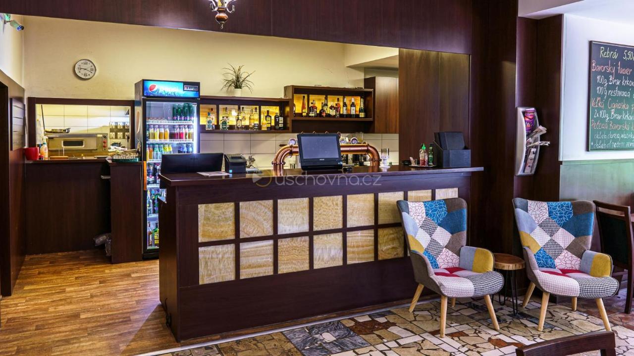 Hotel Garni Považská Bystrica エクステリア 写真