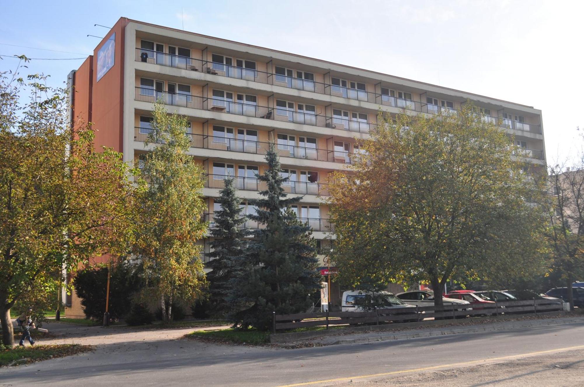 Hotel Garni Považská Bystrica エクステリア 写真