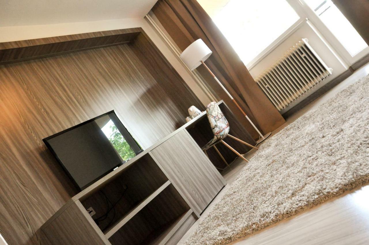 Hotel Garni Považská Bystrica エクステリア 写真