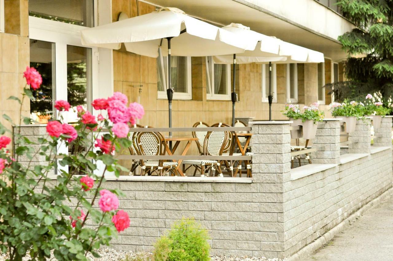 Hotel Garni Považská Bystrica エクステリア 写真