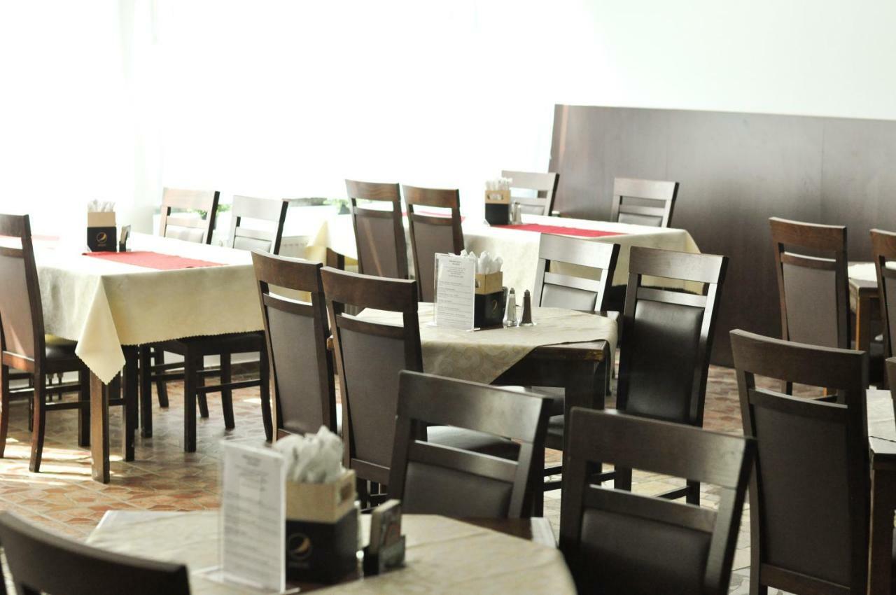 Hotel Garni Považská Bystrica エクステリア 写真